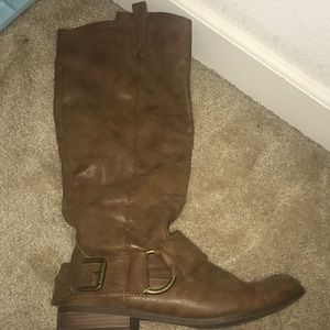 Light brown boots